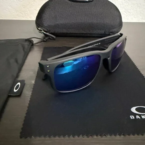 OO9102 Oakley Holbrook Prizm Polarized Jade Iridium - Picture 7 of 8